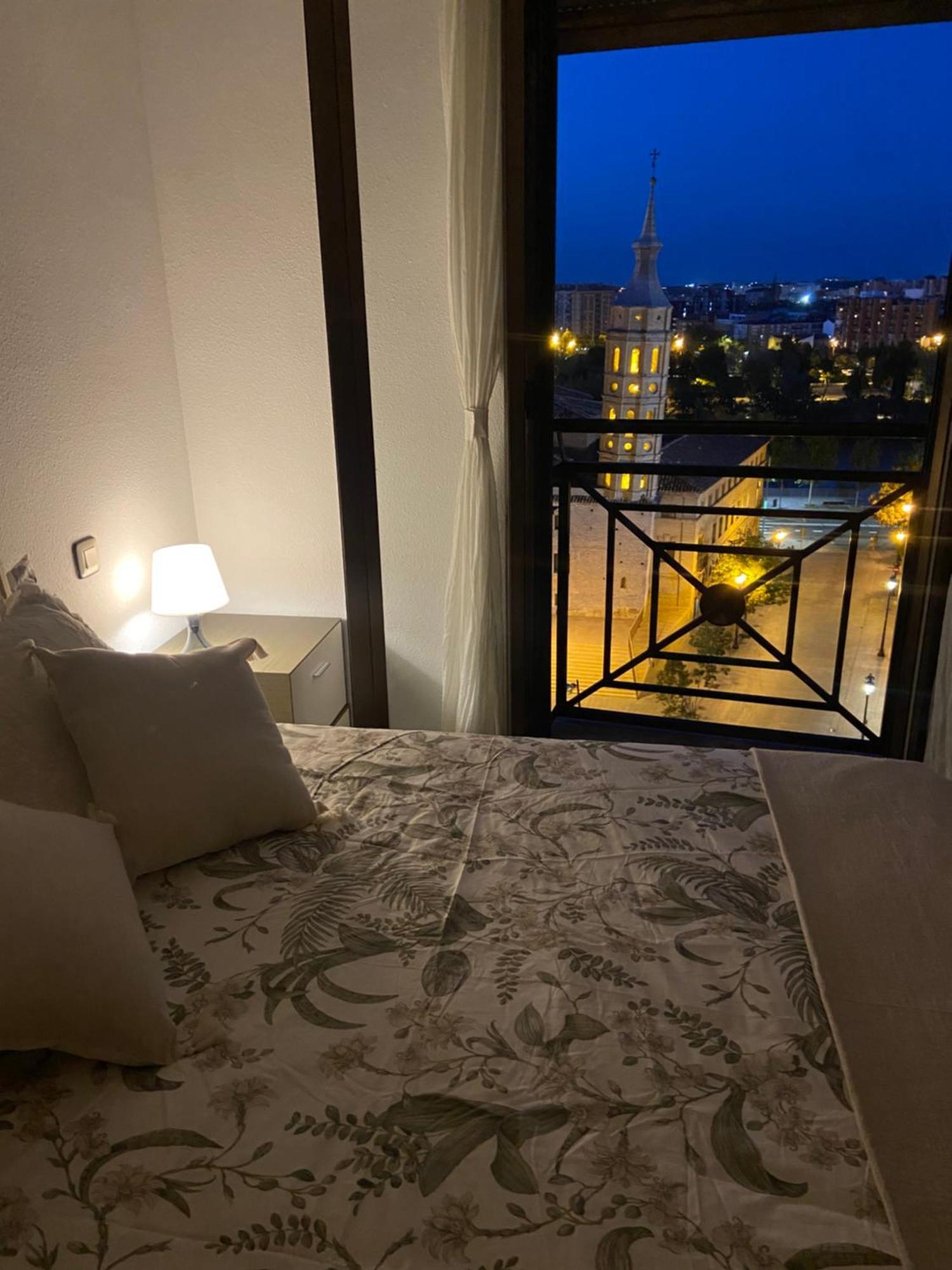 El Torreon Del Pilar. Opcion De Parking Daire Zaragoza Dış mekan fotoğraf