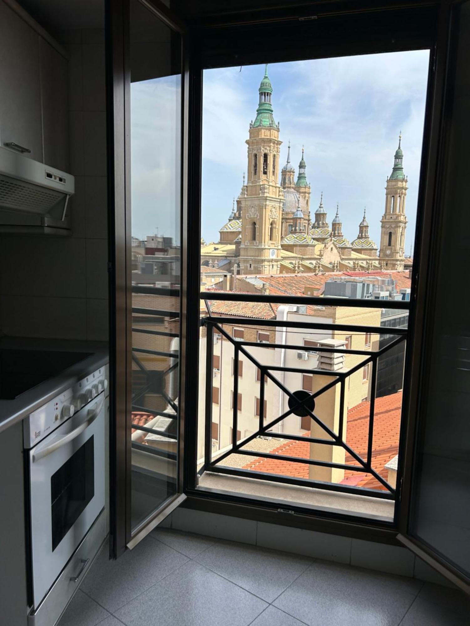 El Torreon Del Pilar. Opcion De Parking Daire Zaragoza Dış mekan fotoğraf